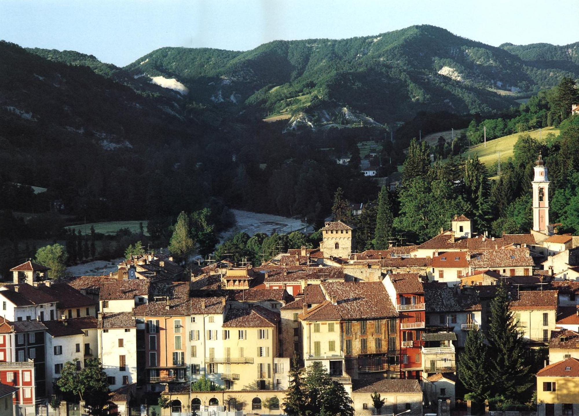 Casavacanzedezza Montecalvo Versiggia 外观 照片